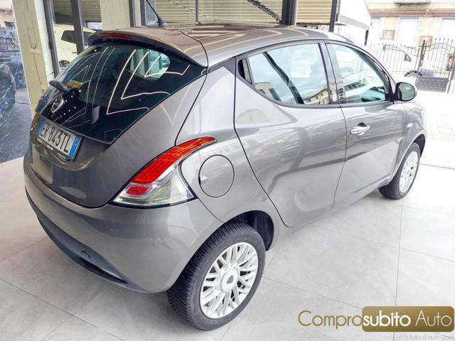 LANCIA Ypsilon 1.2 69 CV ( Garanzia 12 Mesi)
