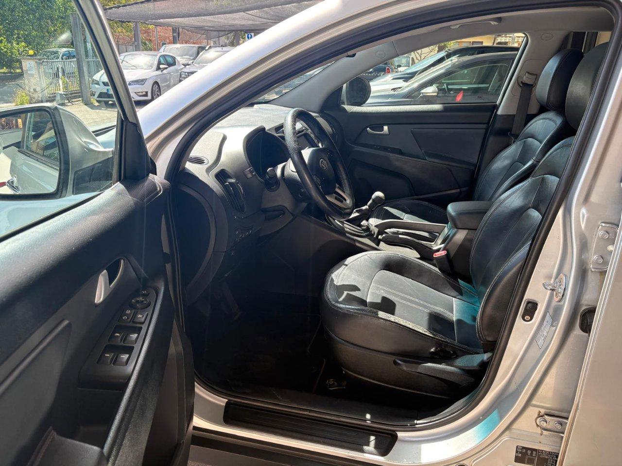 Kia Sportage 2.0 d-cvvt Class awd PANORAMA CAMERA