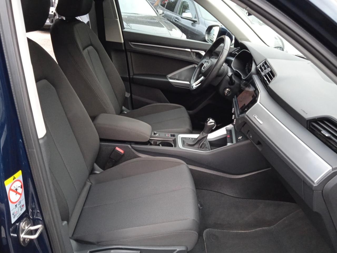 Audi Q3 / 2.0 TDI S tronic Advanced TETTO APRIBILE,