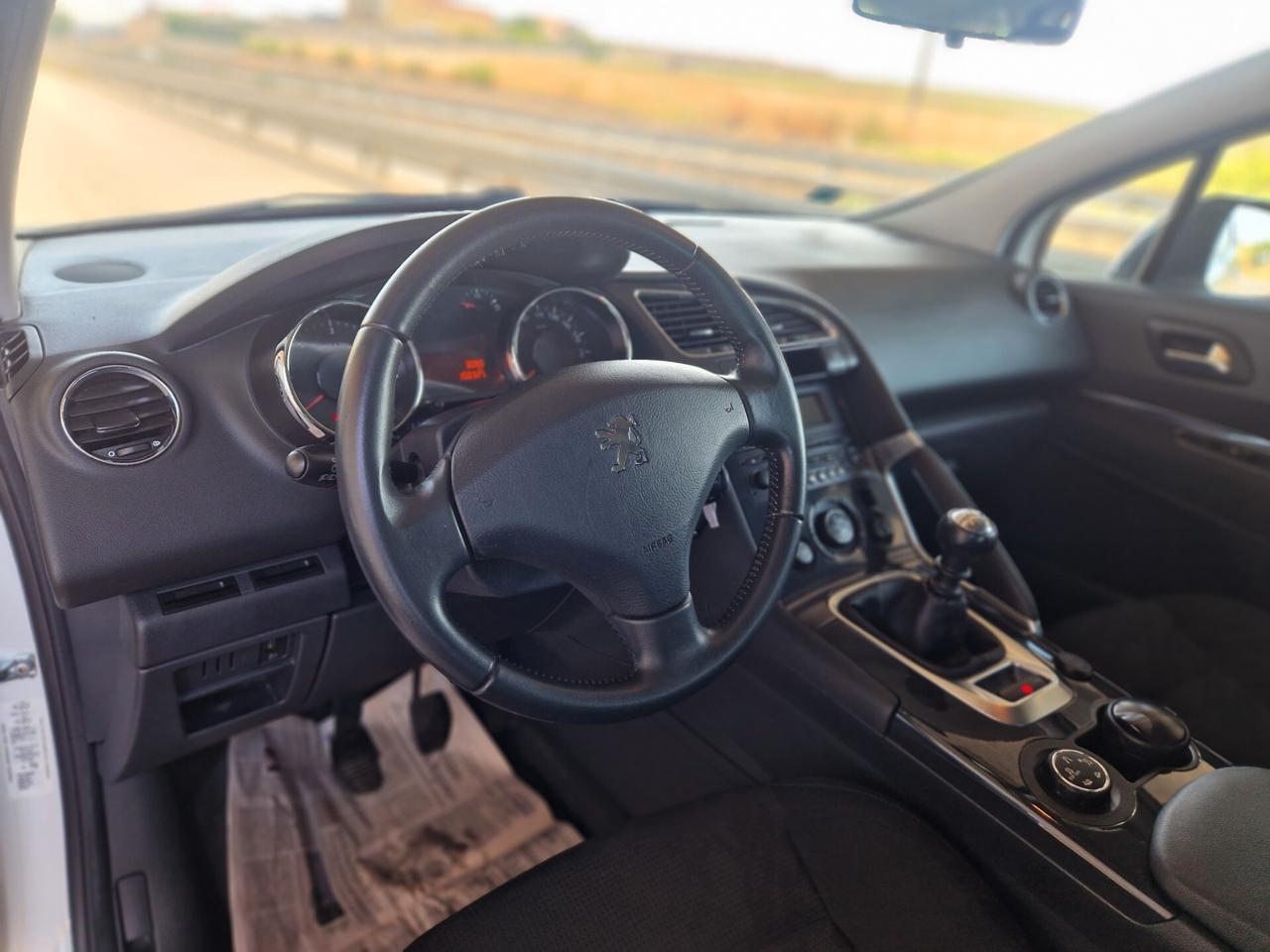 Peugeot 3008 1.6 HDi 110CV Business
