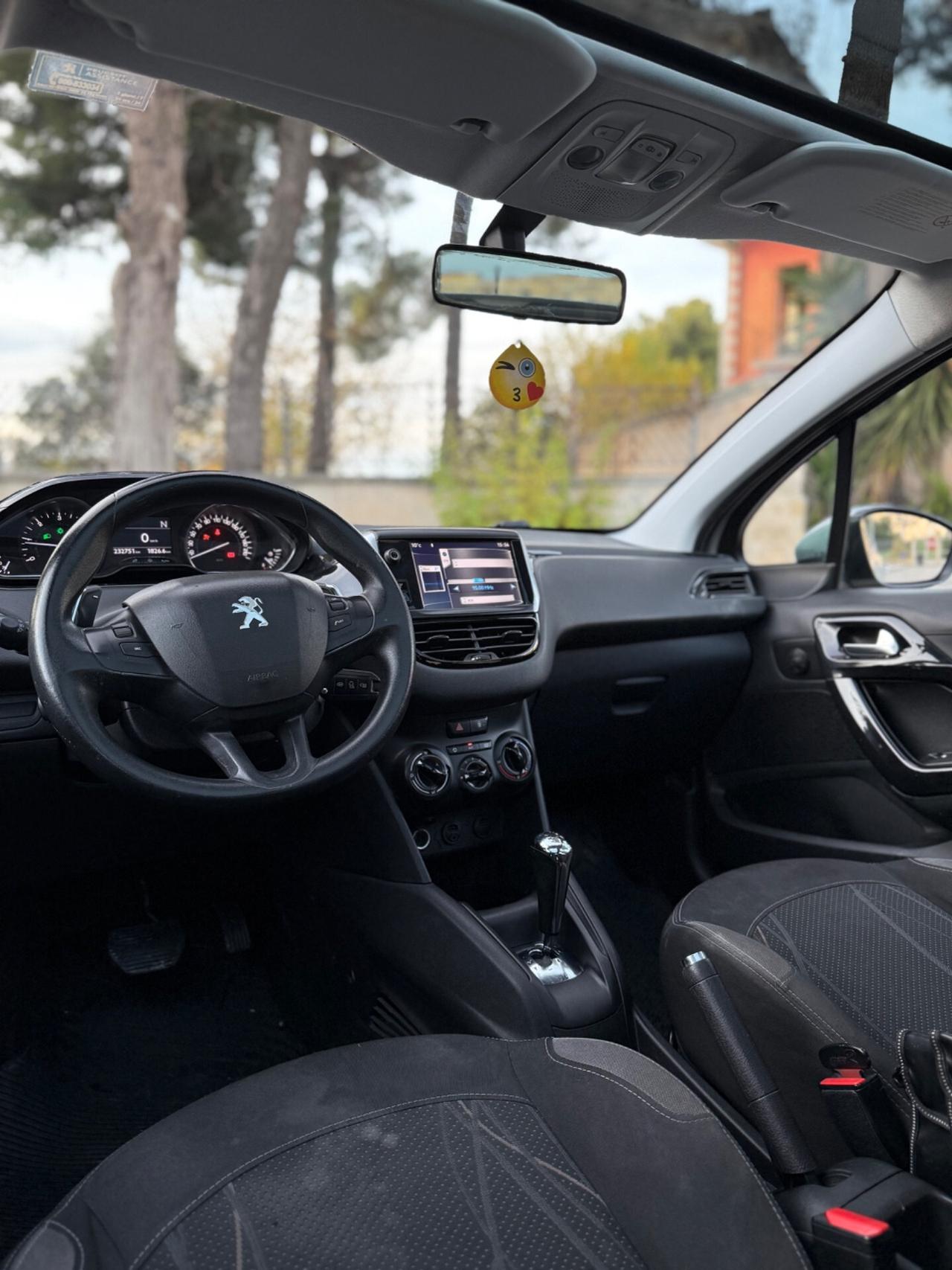 Peugeot 208 1.4 HDi 68 CV 5 porte Mix