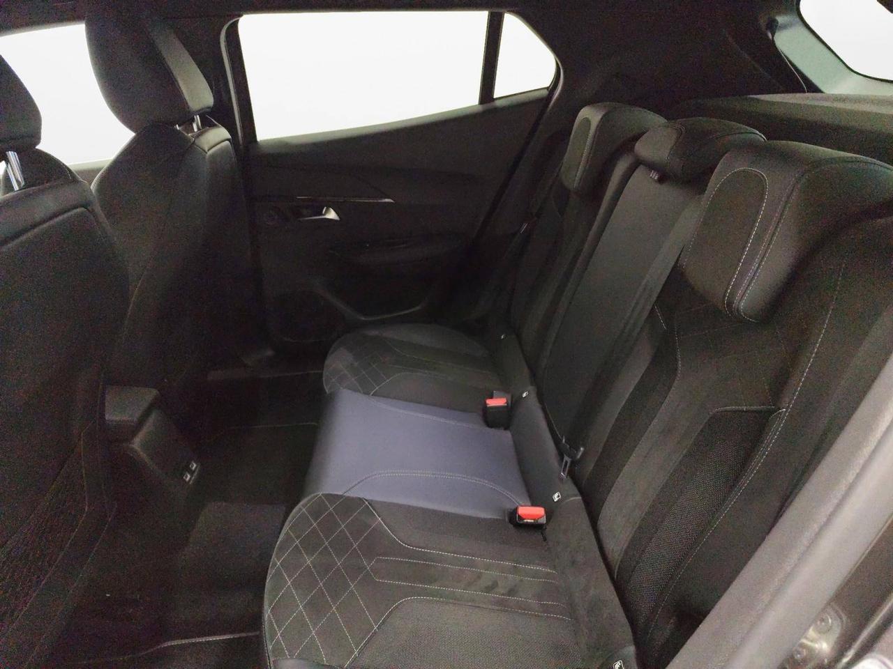 Peugeot 2008 1.5 bluehdi GT Pack 130cv