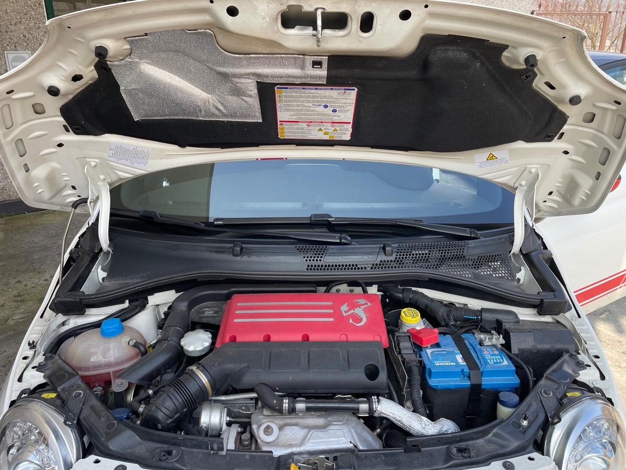 Abarth 595 1.4 Turbo T-Jet 180 CV Competizione