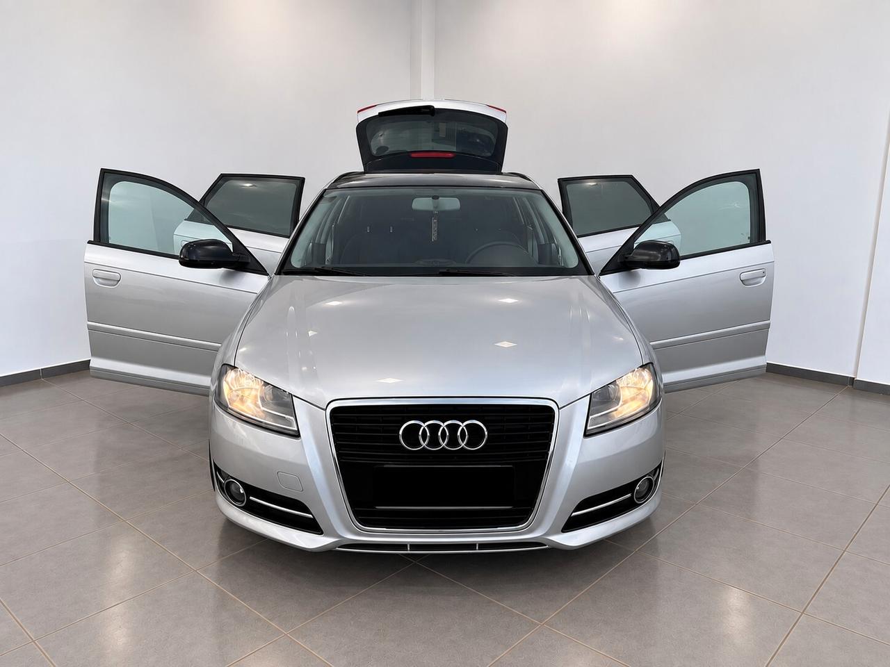 Audi A3 SPB 1.6 TDI 105 CV CR Ambition