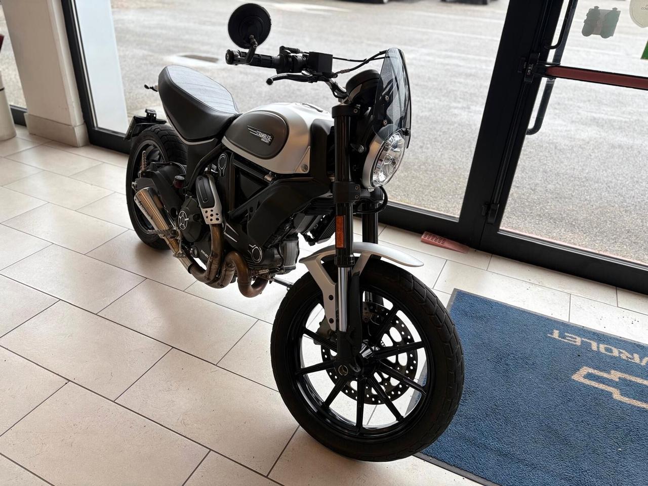 Ducati Scrambler 800 ICON HP CORSE