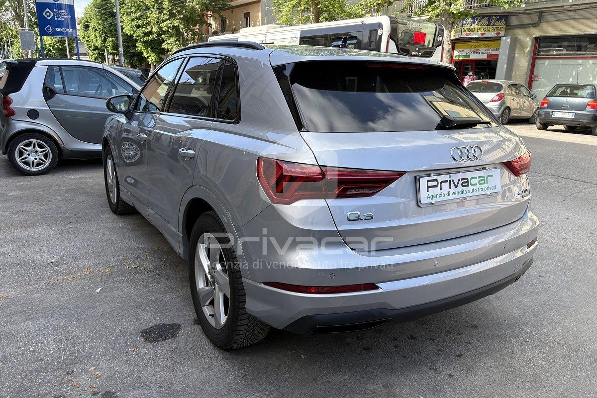 AUDI Q3 40 TDI quattro S tronic Business Advanced