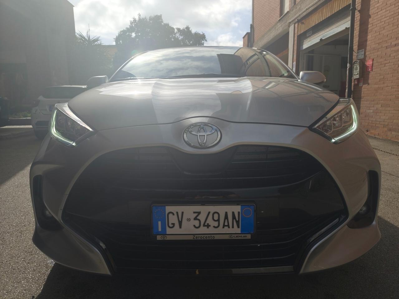 Toyota Yaris 1.5 130 Hybrid 5 porte Lounge