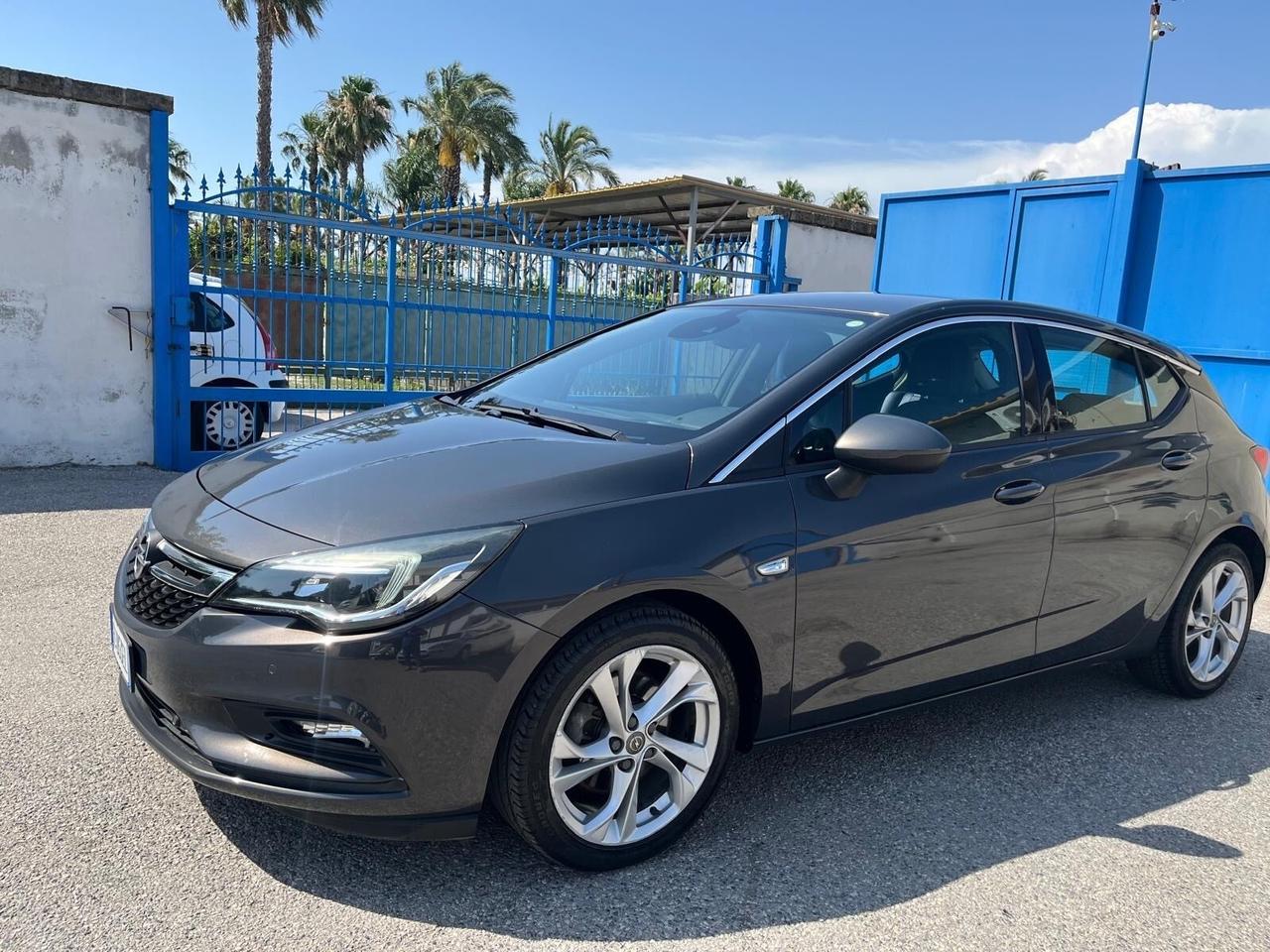 Opel astra 5P-1.6 cdti/136 cv - full -2016