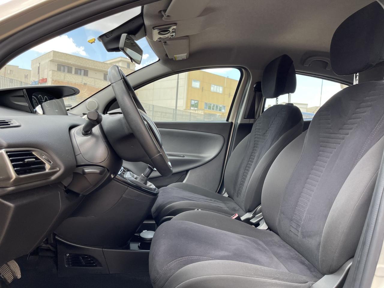 Lancia Ypsilon 1.2 69 CV 5 porte S&S Gold Cerchi "Perfetta"