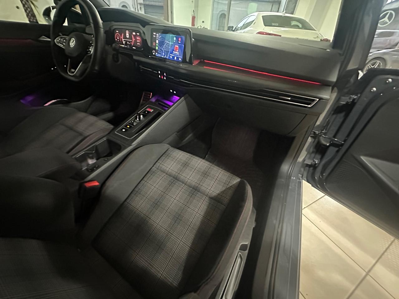 Volkswagen Golf GTI 2.0 TSI DSG