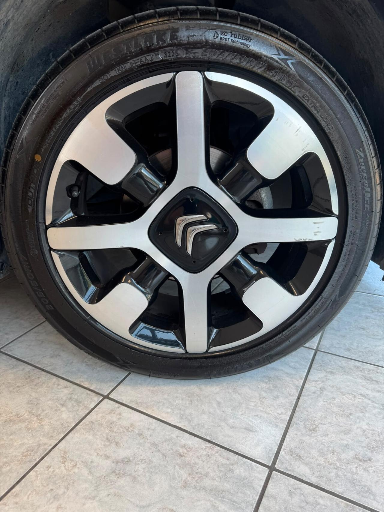 Citroen C4 Cactus BlueHDi 100 Shine