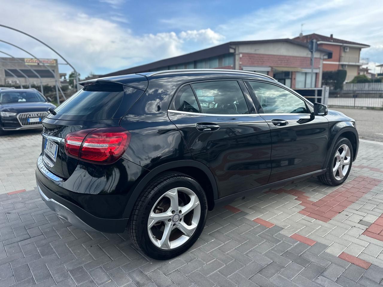 Mercedes-benz GLA 200d Sport NAVI*PELLE*R.CAMERA