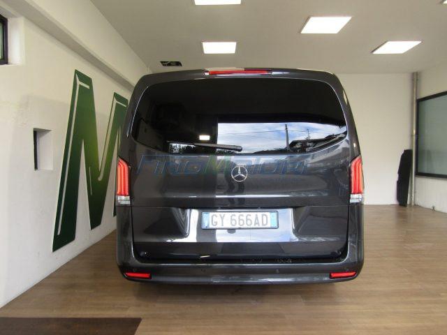 MERCEDES-BENZ Vito Tourer 2.0 119 CDI 190 CV Pro Long 4MATIC 8 POSTI