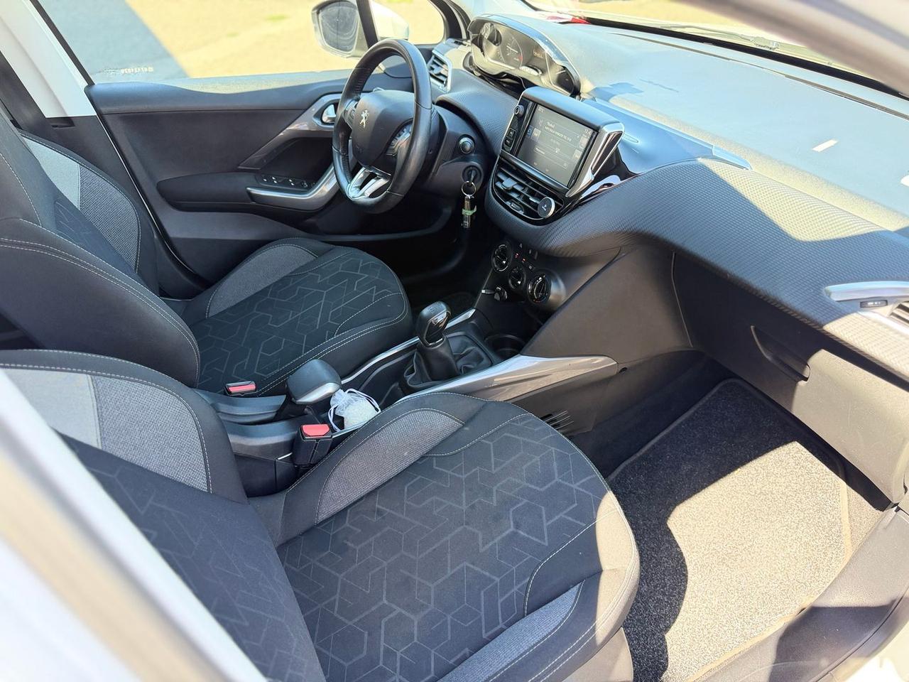 Peugeot 2008 Active 1.2 PureTech 82 #12117