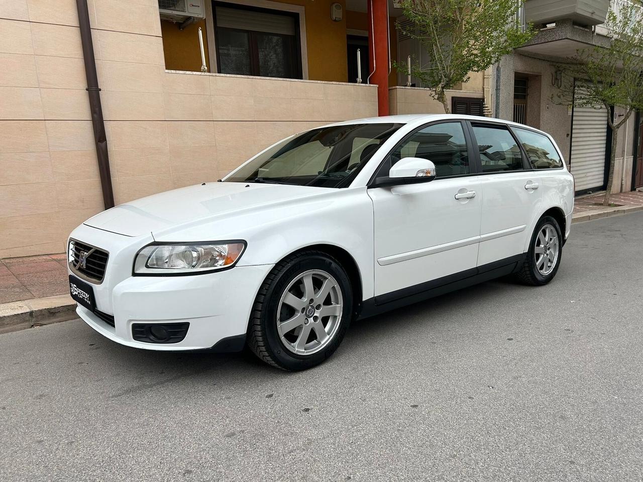 Volvo V50 1.6 D 2010