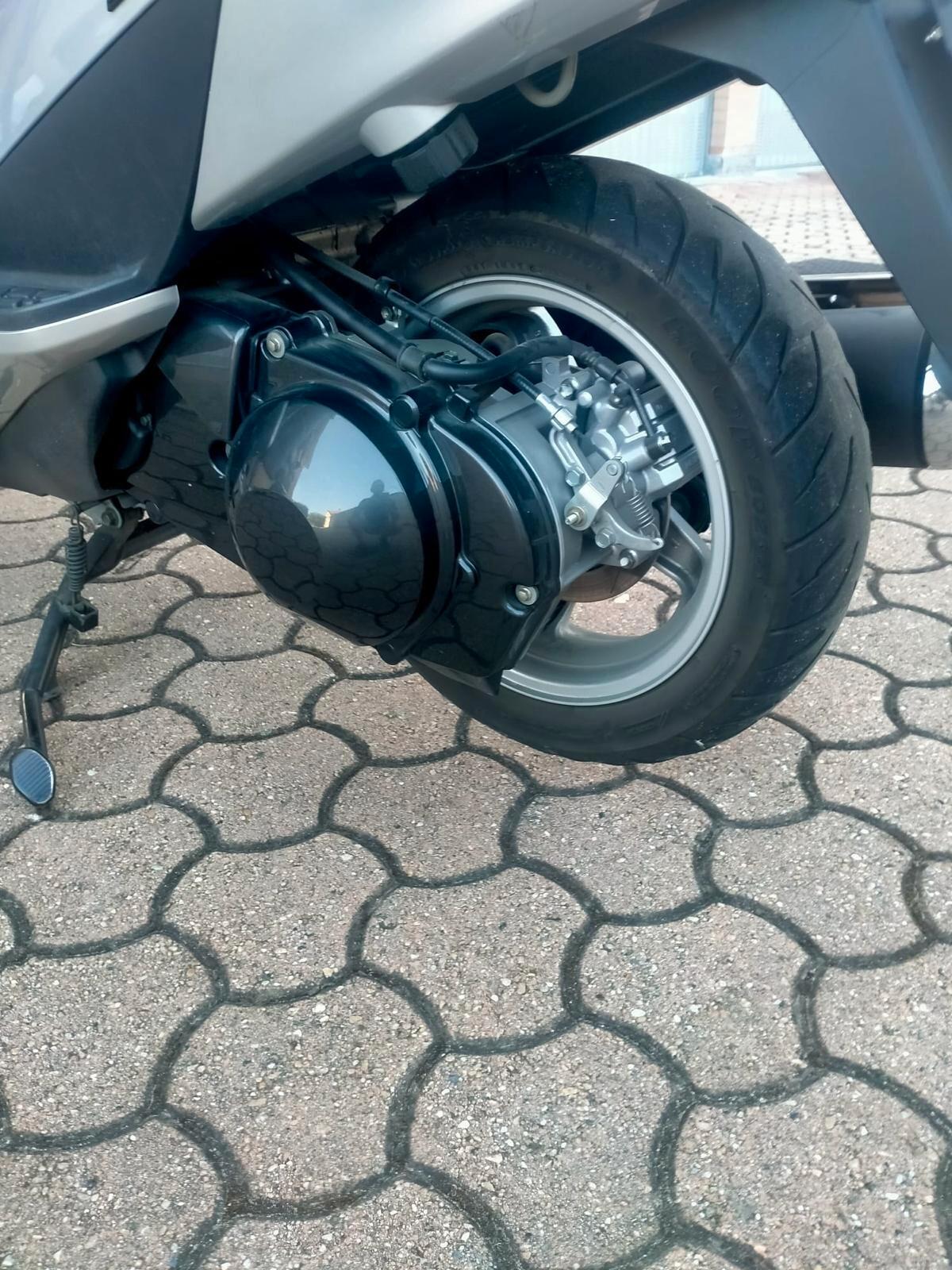 Suzuki AN Burgman 400 perfetto