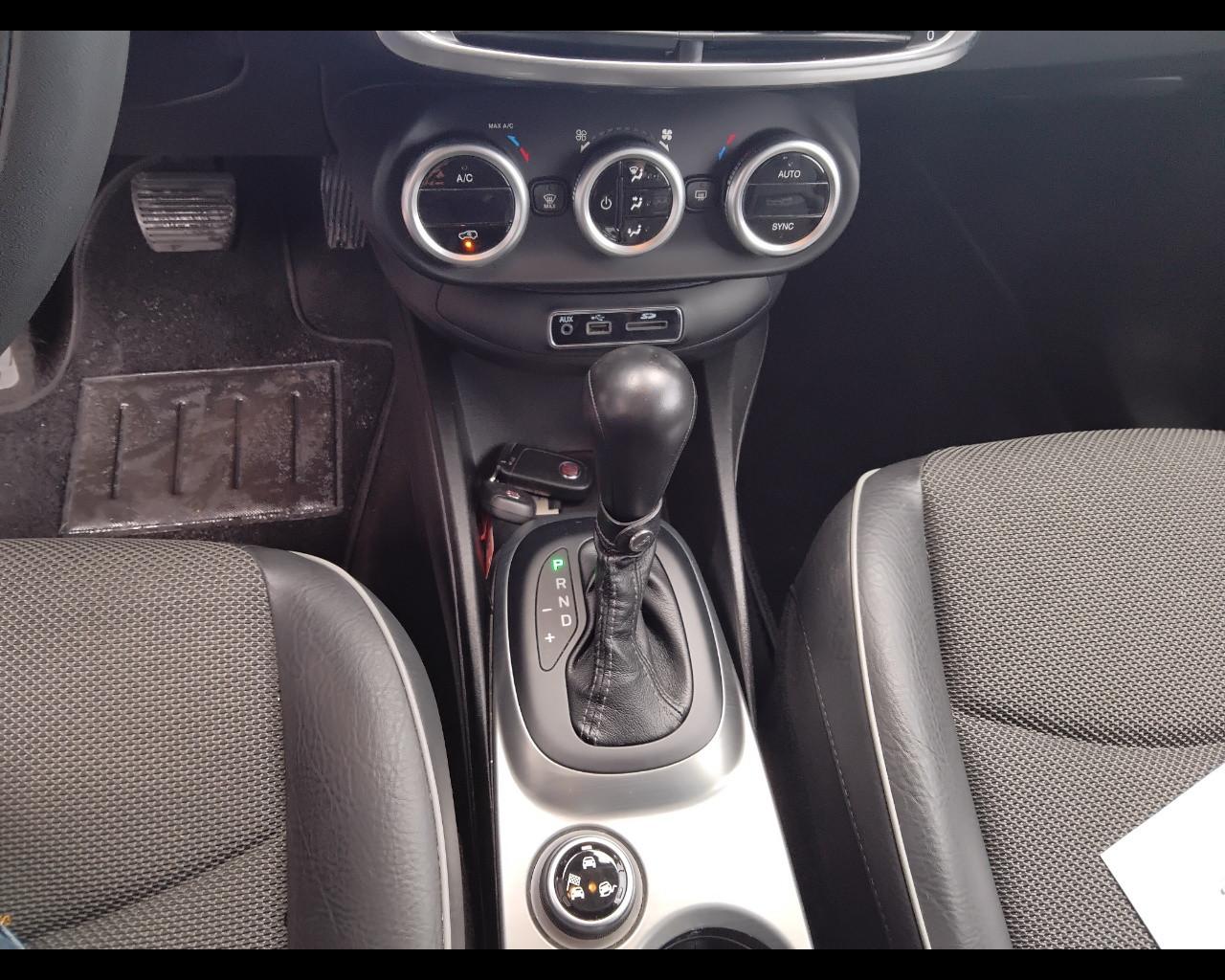 FIAT 500 X 2015 - 500X 2.0 mjt Cross Plus 4x4 140cv auto