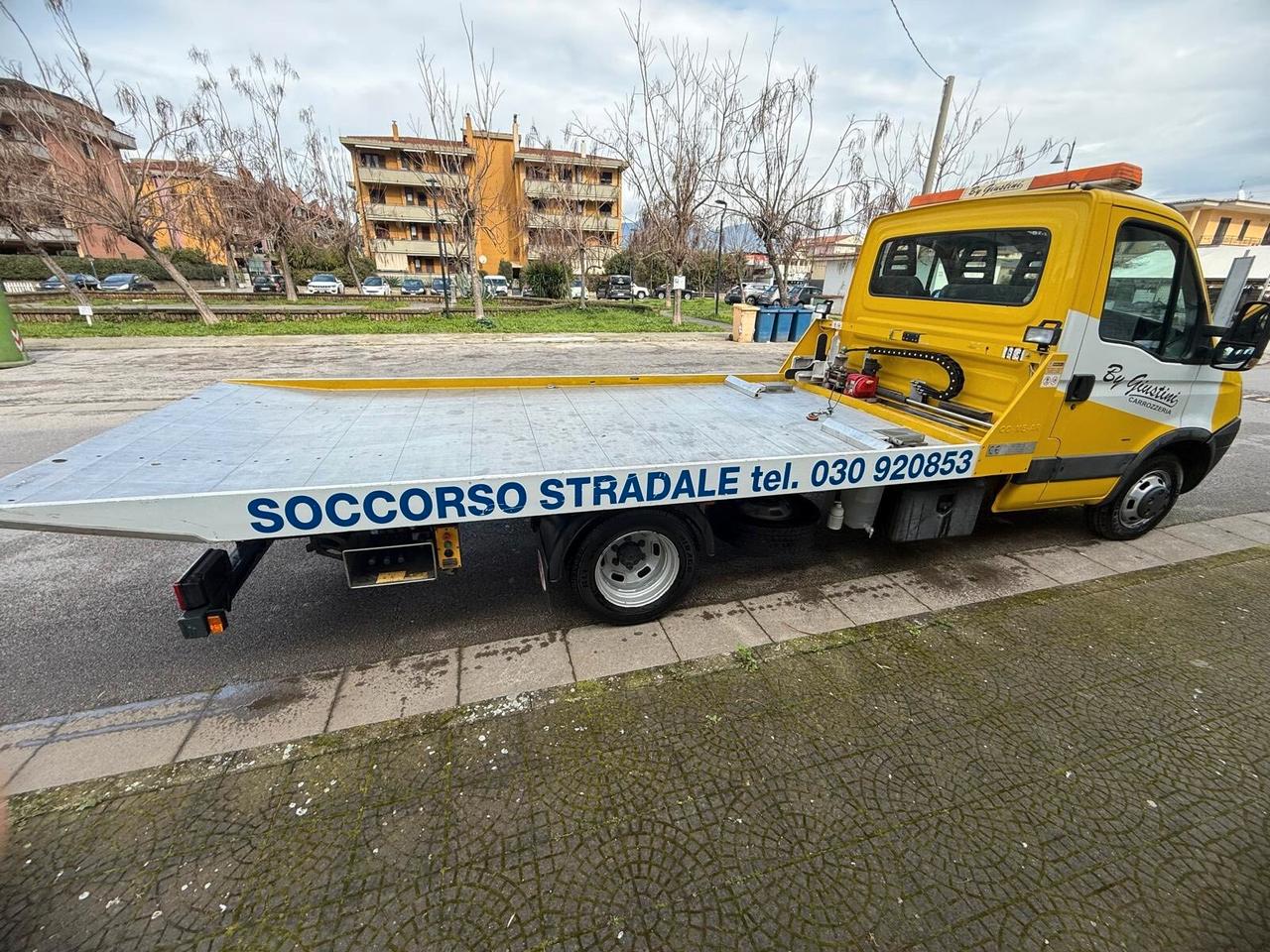 Iveco DAILY CARROATTREZZI SCARRABILE COMEAR