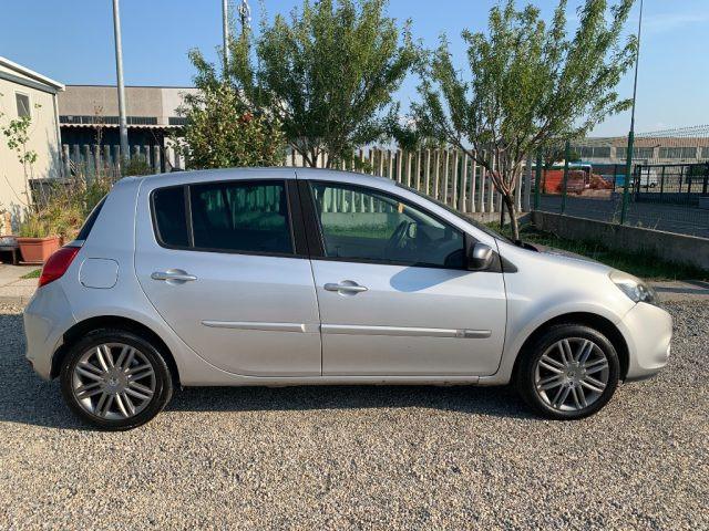 RENAULT Clio 1.2 16V 5 porte Live!