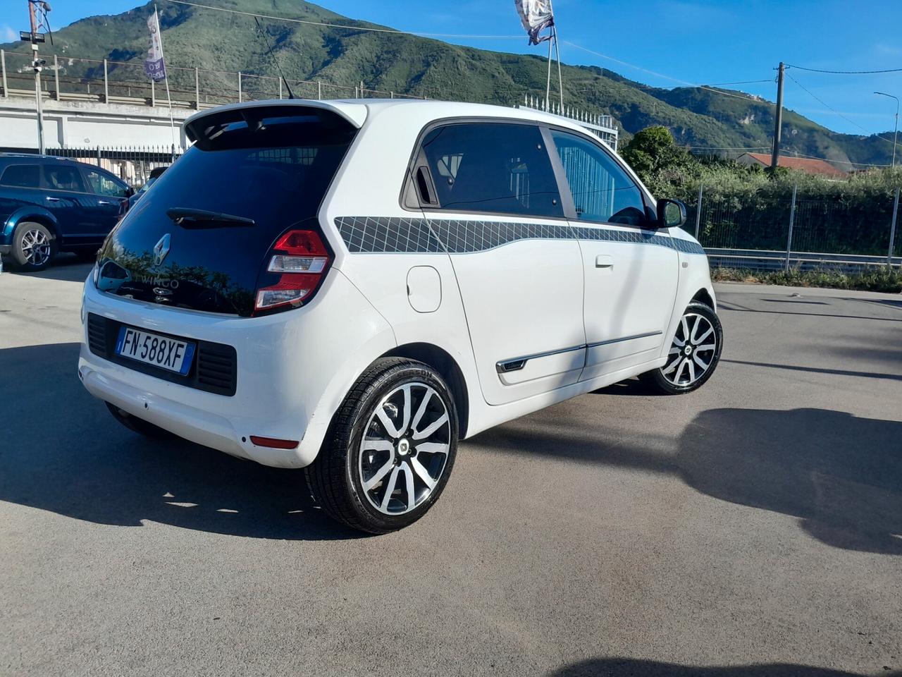 Renault Twingo SCe Stop&Start La Parisienne