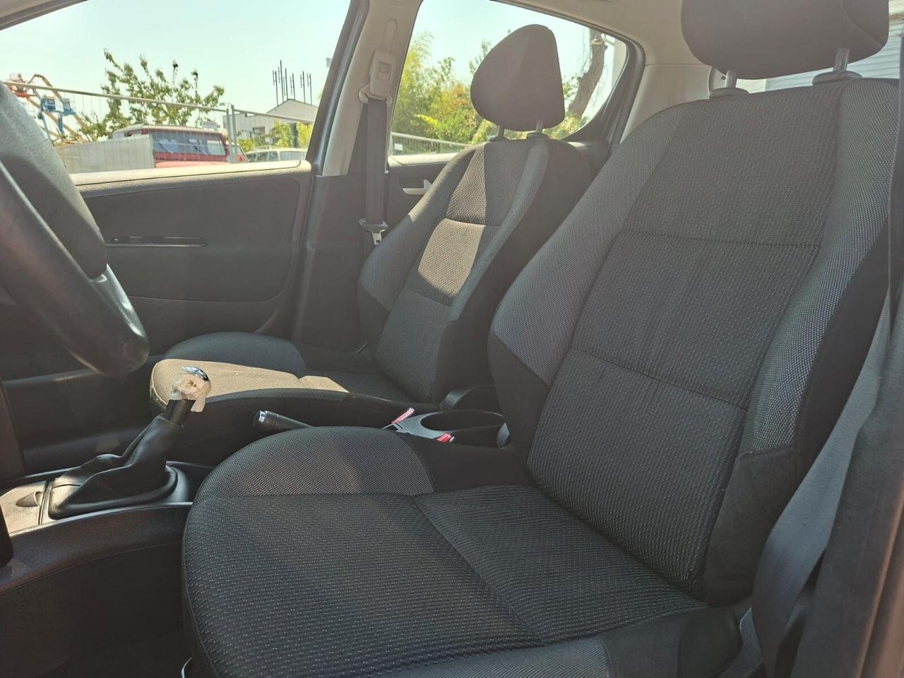 Peugeot 207 1.4 75CV GPL