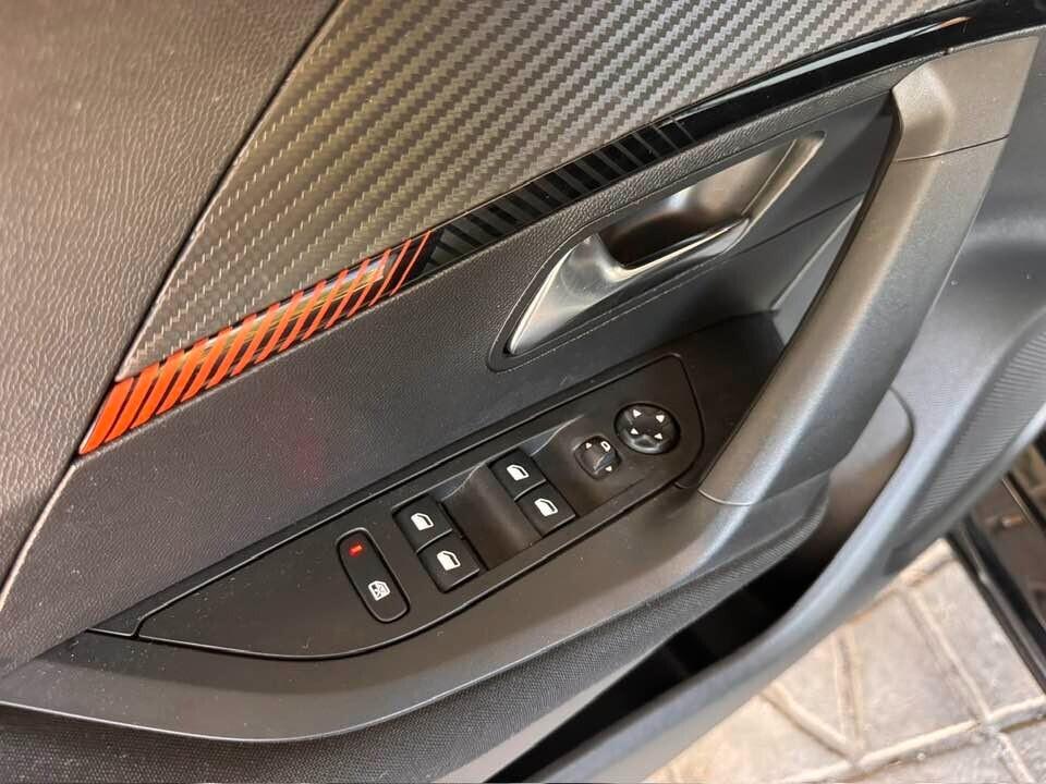 Peugeot 2008 PureTech 100 S&S Active