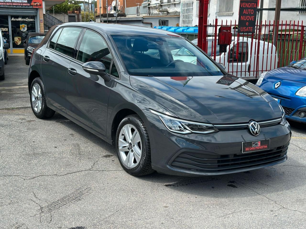 Volkswagen Golf 1.0 TSI EVO Life adatta a neopatentati garanzia permute finaziamento