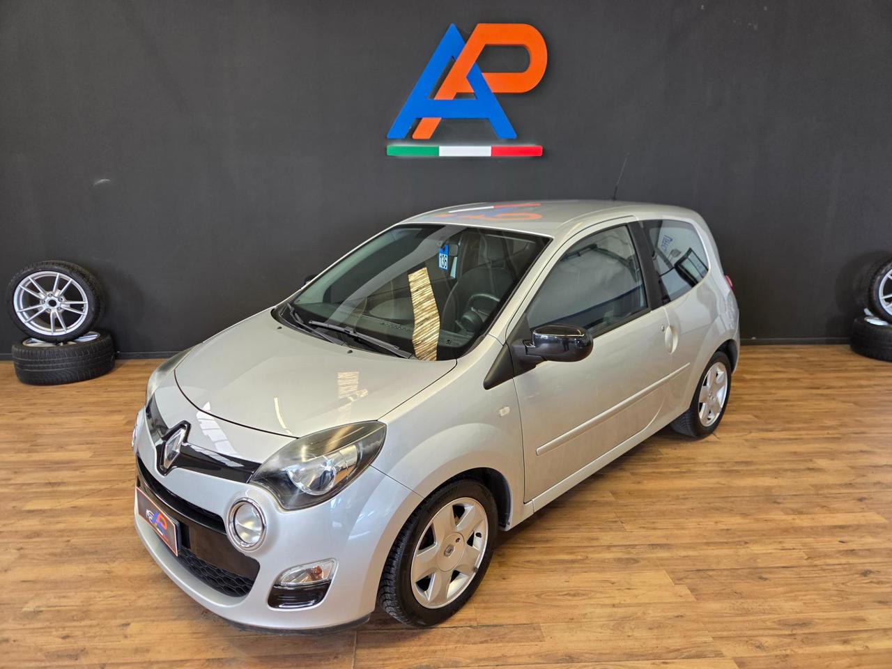 Renault Twingo 1.2 Live 75cv