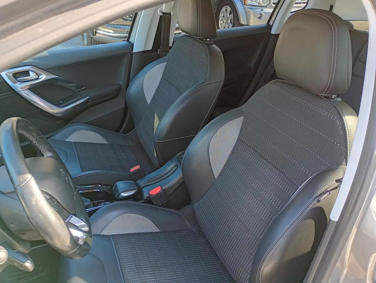 Peugeot 2008 BlueHDi 100 S&S Allure