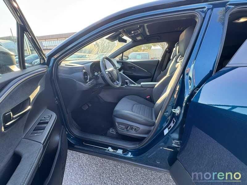 Toyota C-HR 1.8 hv Lounge fwd e-cvt