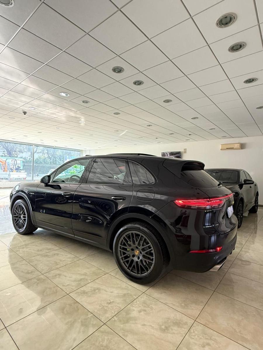 PORSCHE - Cayenne - 3.0 S E-Hybrid