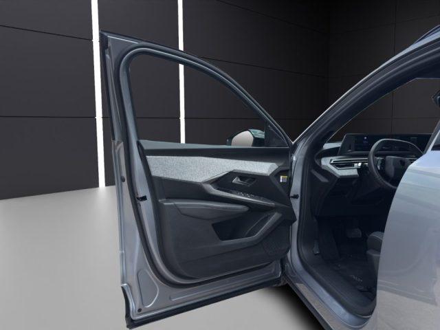 PEUGEOT 5008 Hybrid 136 e-DCS6 Allure Pack