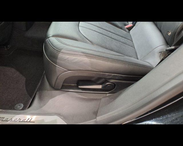 MASERATI Levante 3.0 V6 Gransport 275cv auto