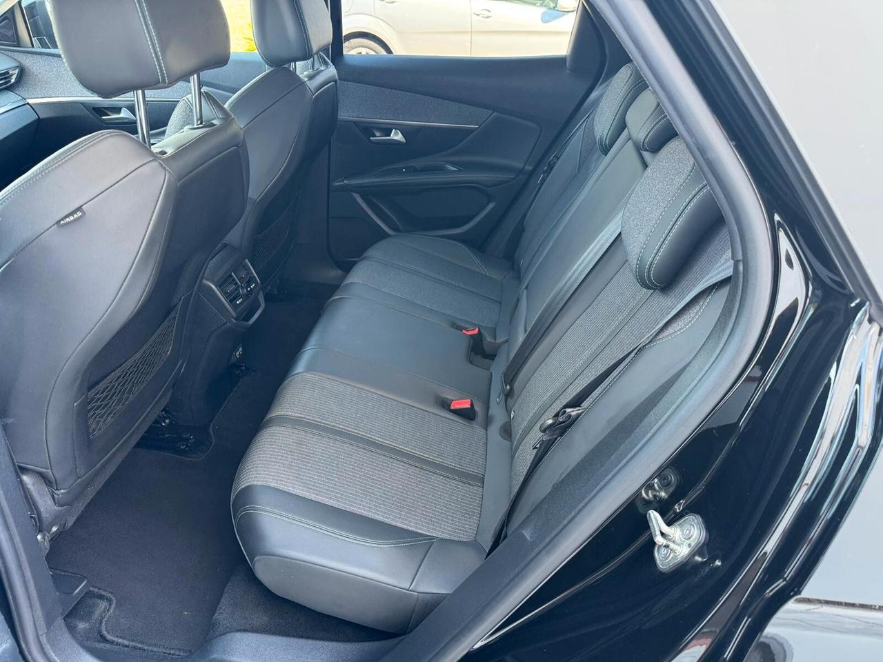 Peugeot 3008 1.5Hdi Allure