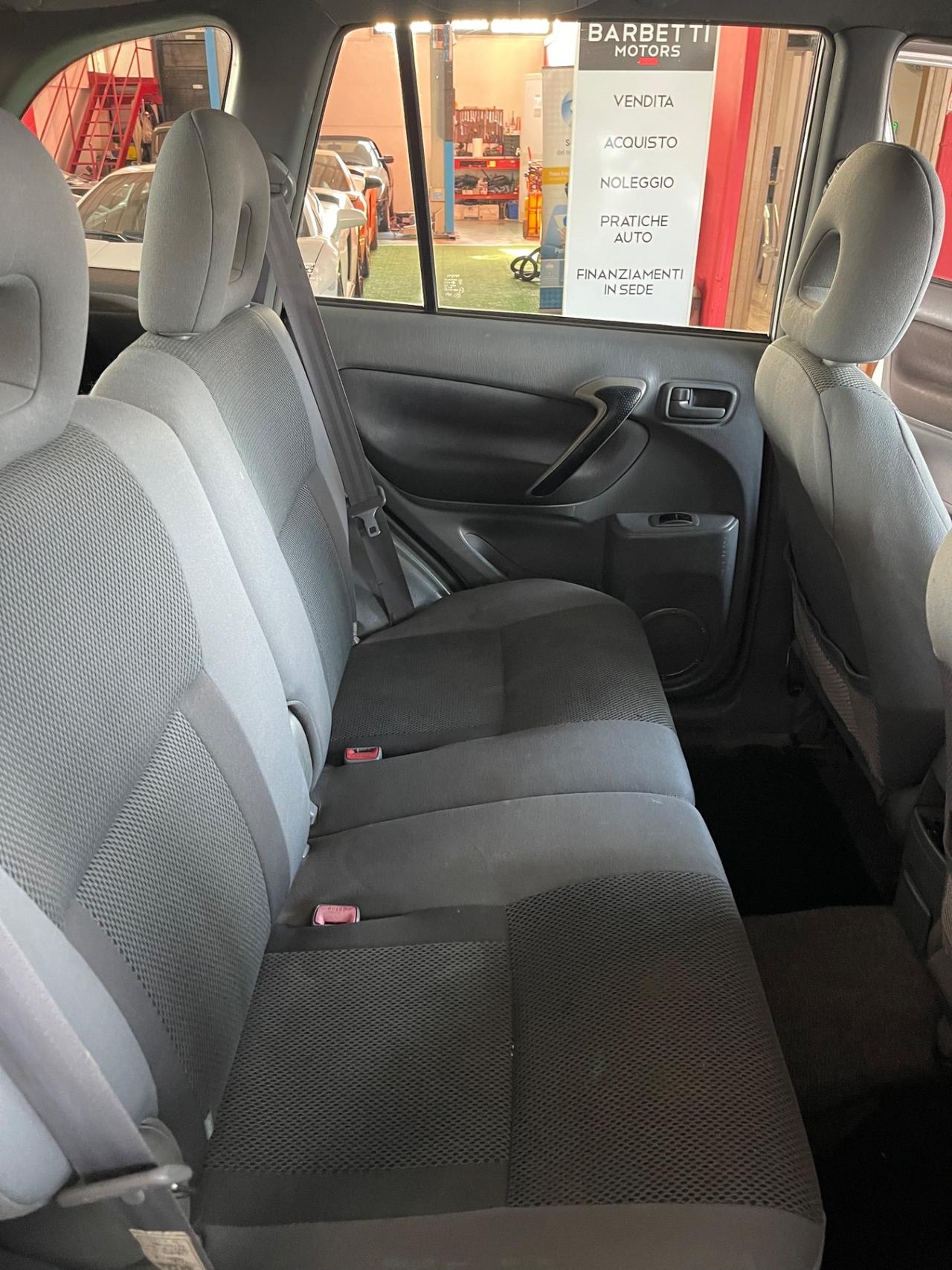 Toyota RAV4 2.0 Tdi D-4D Gancio PERMUTE RATE