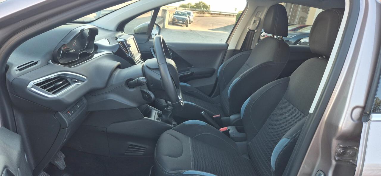 Peugeot 208 1.4 HDi 68 CV 5 porte Allure NEOPATENTATI