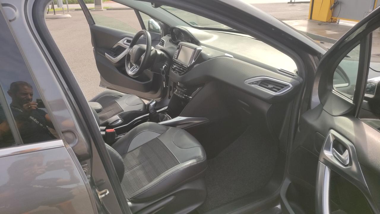 Peugeot 2008 1.6 e-HDi 92 CV Stop&Start Urban Cross NEOPATENTATI - 2014