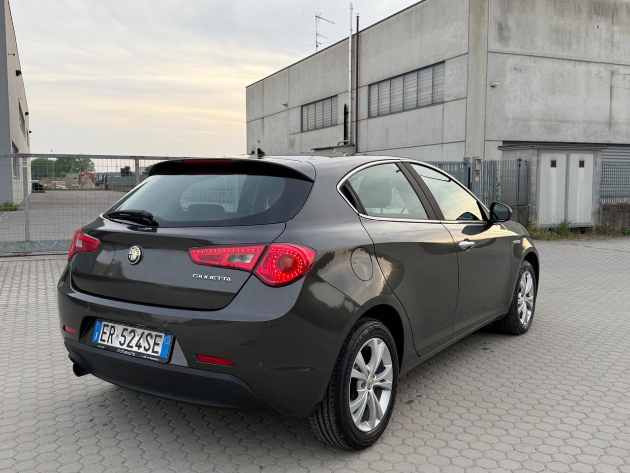 Alfa Romeo Giulietta 1.6 JTDm-2 105 CV Distinctivej