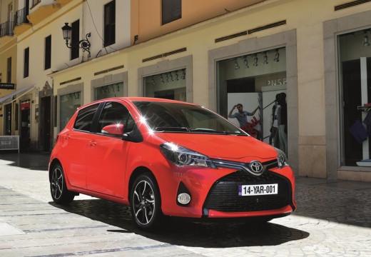 TOYOTA Yaris III 2015 - Yaris 5p 1.5h Active my16