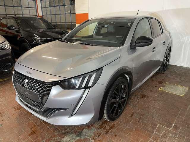 Peugeot 208 1.2 100cv GT EAT8 + Navi + Key Less + Camera