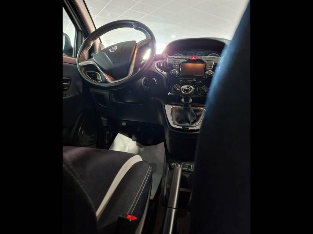 Lancia Ypsilon 5 Porte 1.2 Ecochic Silver