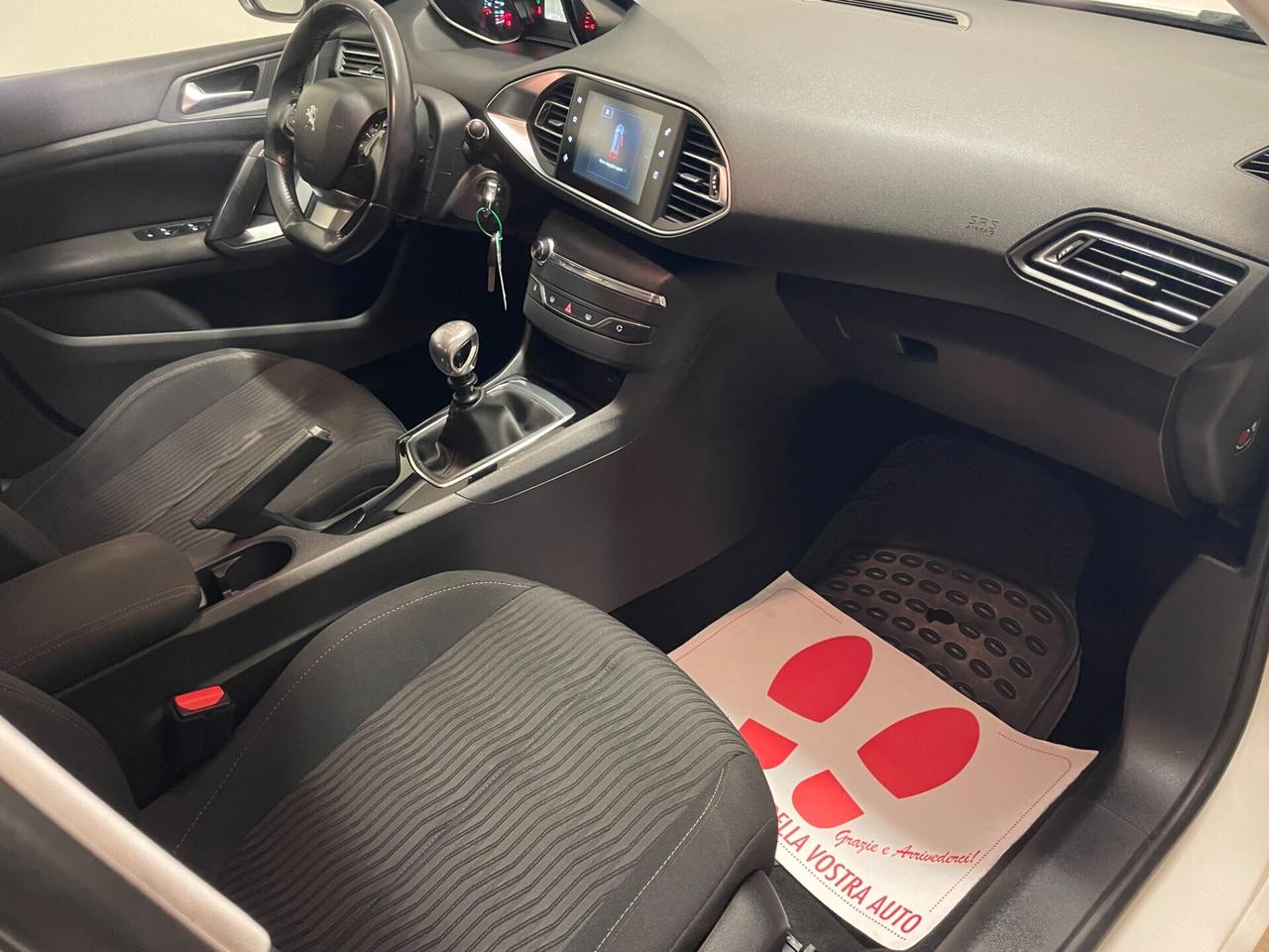 Peugeot 308 1.6 HDi 115 CV Allure GT LINE NEOPATENTATI TAGLIANDO