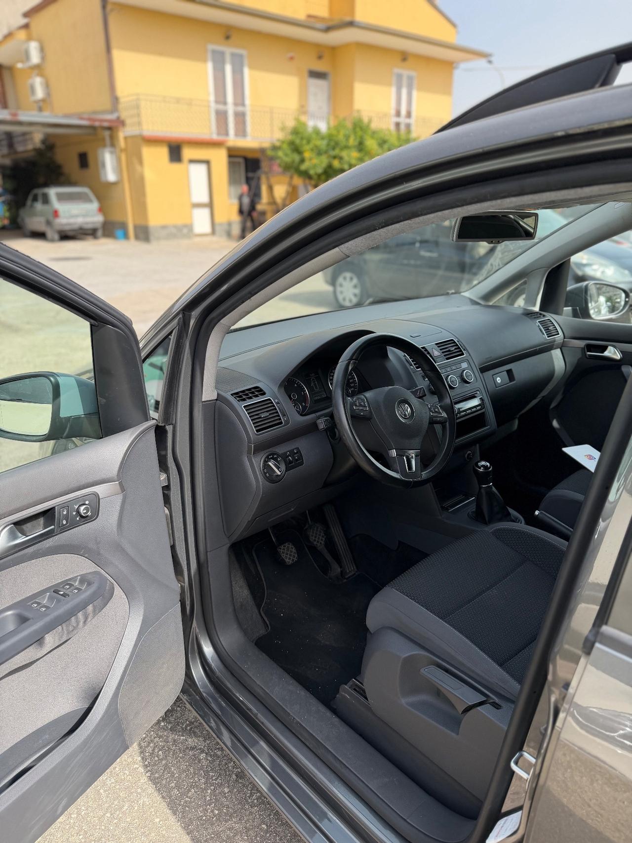 Volkswagen Touran Business 1.6 TDI Comfortline