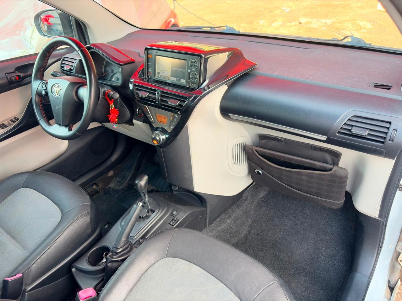 Toyota iQ 1.3 CVT Style
