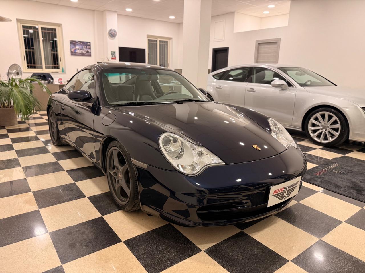 Porsche 911 Carrera Coupé **Manuale**