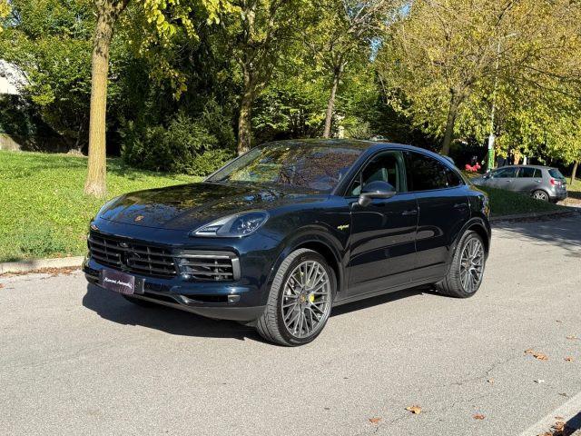 PORSCHE Cayenne Coupé 3.0 V6 E-Hybrid Platinum Edition IVA ESPOSTA