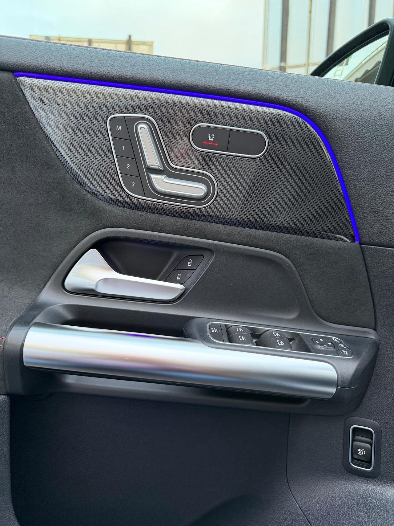 MERCEDES GLA 200D 150CV PREMIUM AMG NIGHT EDITION