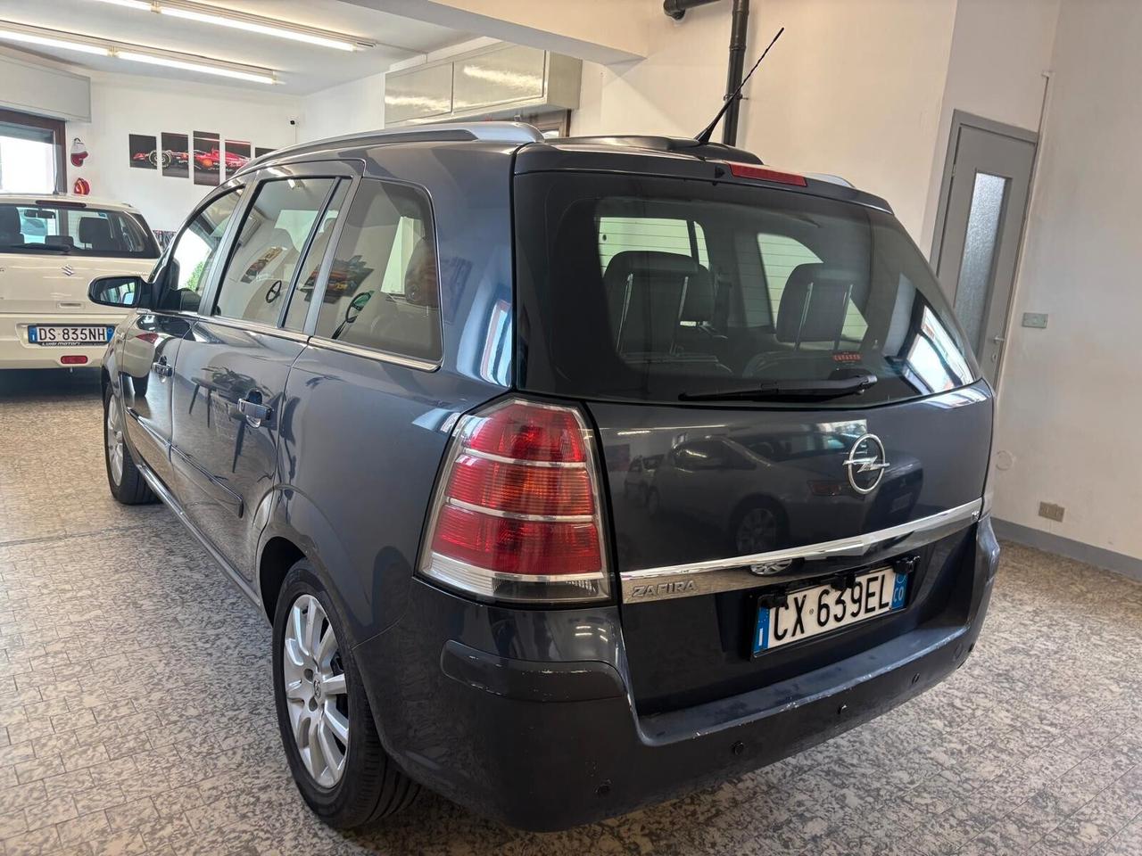 Opel Zafira 1.9 CDTI 101CV Club