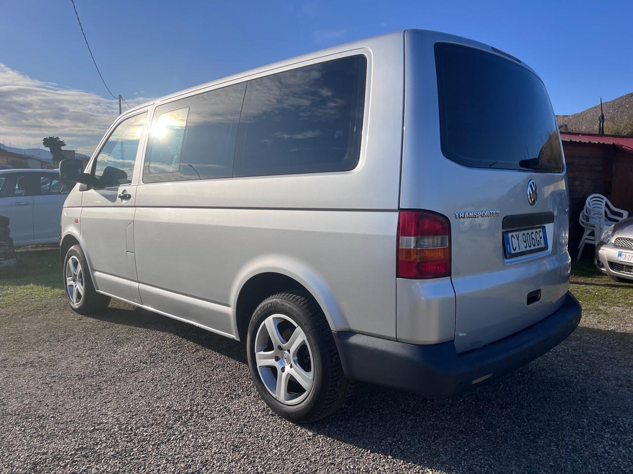 Volkswagen Transporter 2.5 TDI/174CV PC-TM Kombi 9 posti