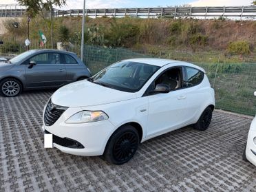 Lancia Ypsilon 1.2 69 CV 5 porte Elefantino-2015